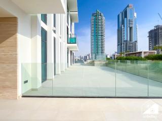 Dubai JVC 1BR l Stylish Stay with Top Amenities - 1