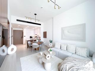 Dubai JVC 1BR l Stylish Stay with Top Amenities - 0