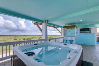 Walk to Beach Home with Hot Tub and Deck in Gilchrist - 9