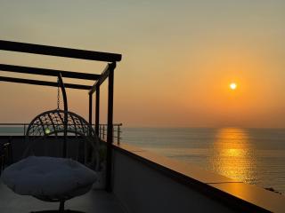 Sunset Luxe Penthouse - 7