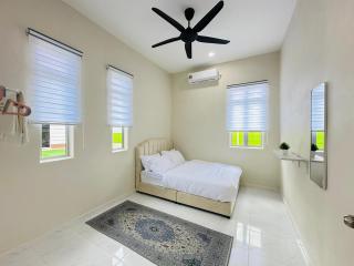 Laman Kota Pool Homestay - - 4