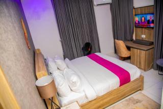Naowa guest house - Abuja - 5
