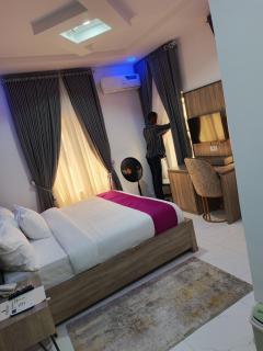 Naowa guest house - Abuja - 4