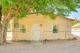 3 Mi to Old Town, Fenced Yard ABQ Abode! - 8