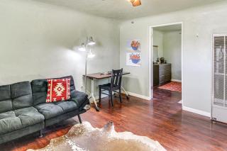 3 Mi to Old Town, Fenced Yard ABQ Abode! - 5