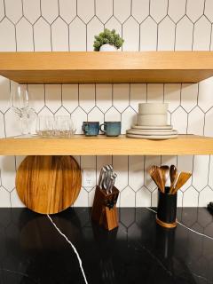 Hot Tub, Sauna, Cold Plunge - 1 mile from Rainier NP - Sleeps 8 - 3