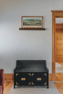 Spacious Family Home Downtown, Hot Tub, Fire Pit - 3