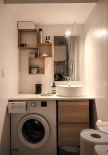 Modern calm apartment in hippest area of paris - 1