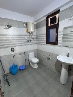 The Solace Hills Hotel and Home Stay - Manali - 5