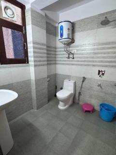 The Solace Hills Hotel and Home Stay - Manali - 2