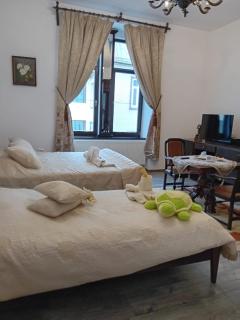 Casa Continentelor - 1