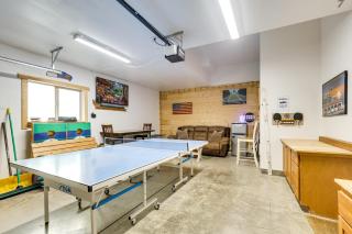 Hot Tub and Game Room Ronald Retreat 2 Mi to Lake! - 7