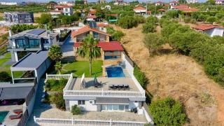 Anesi Beachfront Luxury Villa - 9