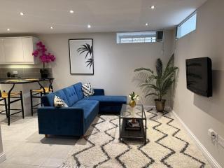 Central Bury Apartment with Private Entrance - Bury Saint Edmunds - 4