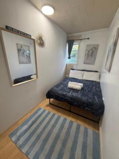 Mango private room in shared house - 2