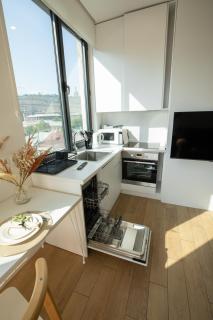 Central Stay Yerevan with Balcony - 1
