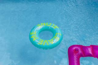 New 4BRM in Miami w POOL Arcade Massage Chair - 2