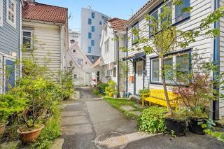 In the middle of Bergen City in a real Bergenshus from the 18th Century - Bergen - 7