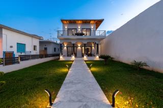 Porto & Mare Elegant Suites - 0