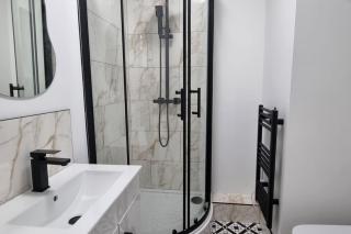 Tower House Apartments - Wakefield - 7