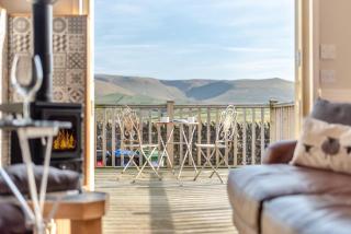 Maes Shepherds Hut - 6