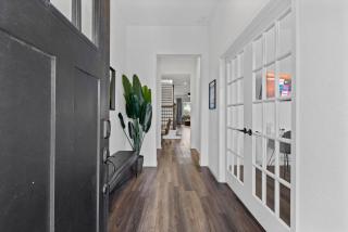 Belle Une of the Bayou - Family-Friendly 4BR, Downtown Area & Sleeps 10 - Houston - 4