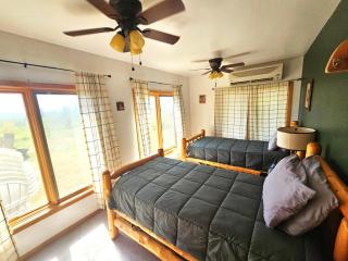 Bear Mountain Lodge. 560 Acre Wooded Estate. - Robbinston - 1