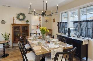 Coastal Gem Near Pismo Beach w Hot Tub Firepit Outdoor Dining Newport Oasis by AvantStay - Arroyo Grande - 6