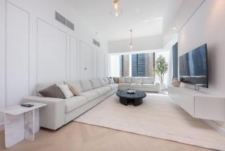 StayShort - Luxury 2BR Canal View - Silverene Dubai Marina - 4