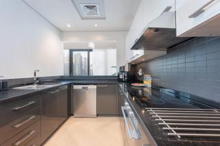 StayShort - Luxury 2BR Canal View - Silverene Dubai Marina - 1