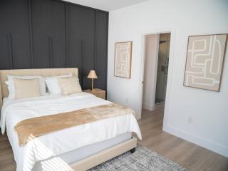 Luxe Stay near Downtown Dallas - 1