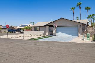 River Fun Awaits Pool, Putting Green, Arcade and More, Sleeps 8 - Yuma - 5