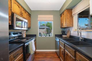 River Fun Awaits Pool, Putting Green, Arcade and More, Sleeps 8 - Yuma - 3