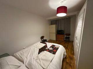 Comfortable 4BR 3BA Full Flat Near Tube, Tower Hamlets - Londra - 6