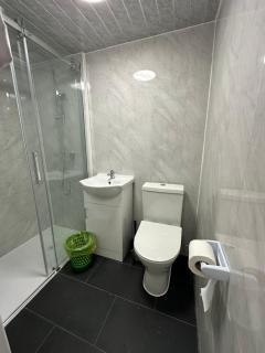 Comfortable 4BR 3BA Full Flat Near Tube, Tower Hamlets - Londra - 4