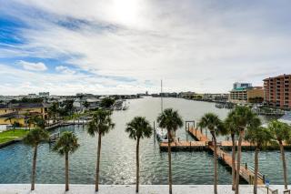 2 Blocks to Clearwater Beach Walkable Coastal Gem - Clearwater Beach - 9