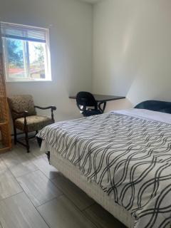 three bedroom near uvic - Victoria - 6