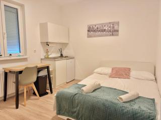 Prime Apartments near Vienna - Free Parking - Gerasdorf bei Wien - 0