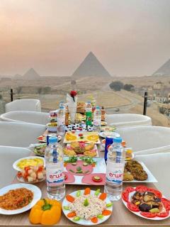 secret of pyramids view - Le Caire - 9