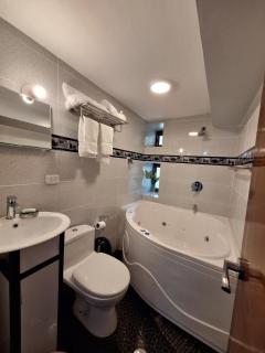 Soothing 2-bedroom country house in Huayllabamba - - 7