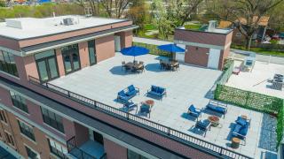 Luxury Condo Near Campus - 8