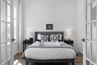 Belle Deux of the Bayou - Near Downtown, 4BR, Free Parking & Sleeps 10 - 2