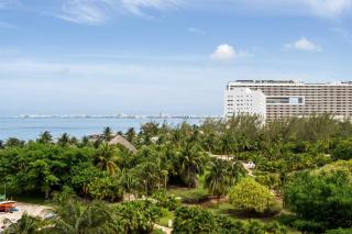 Beachfront Condo AC Pool WiFi Laundry - Cancún - 9
