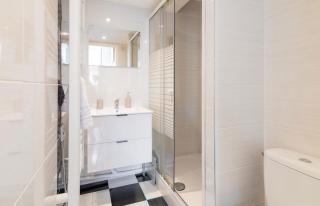 Le Haussman 4 places - Louis Pradel - Netflix - 3