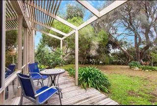 Corvus Cabin Portsea Pet Friendly - 2