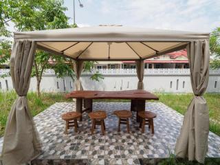 D SeBalik Pulau Tropical Boutique Home - 5
