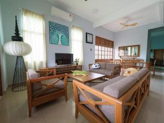 D SeBalik Pulau Tropical Boutique Home - 7