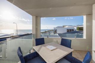 Cottesloe Blue Apartment - 8