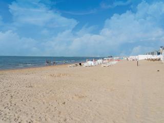Beachside Holiday Retreat in De Haan - 8