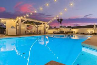 *4 Min 2 Nightlife*HUGE Cabana Pool*Spa*Golf*BBQ - 7